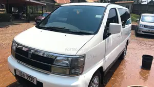 Nissan Elgrand 2003 White