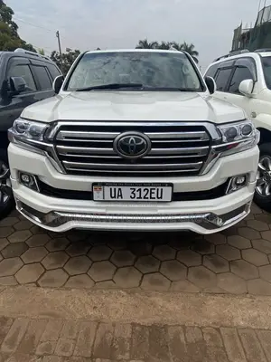 Toyota Land Cruiser 4.0 V6 EXR 2017 White