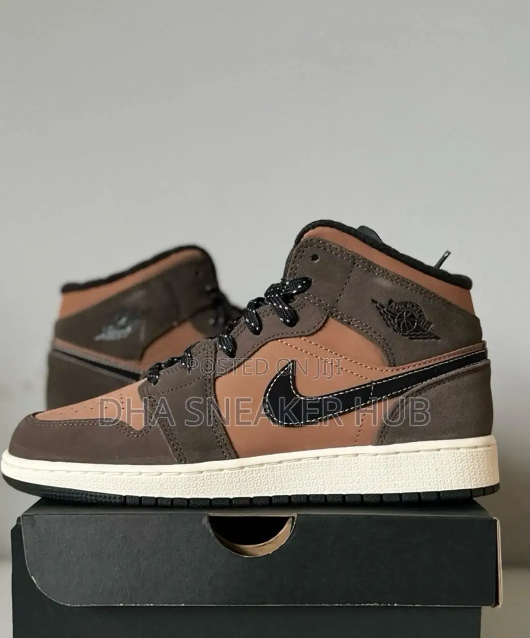 Air Jordan 1 High Premium Sneakers