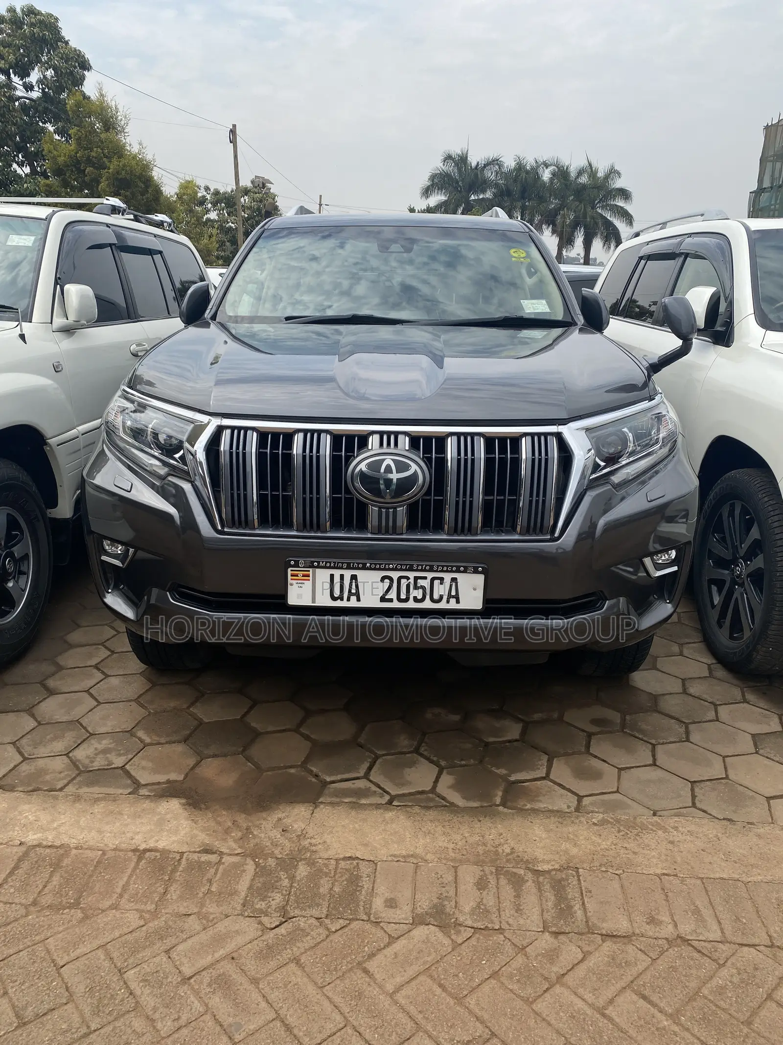 Toyota Land Cruiser Prado 2.8 2017 Gray