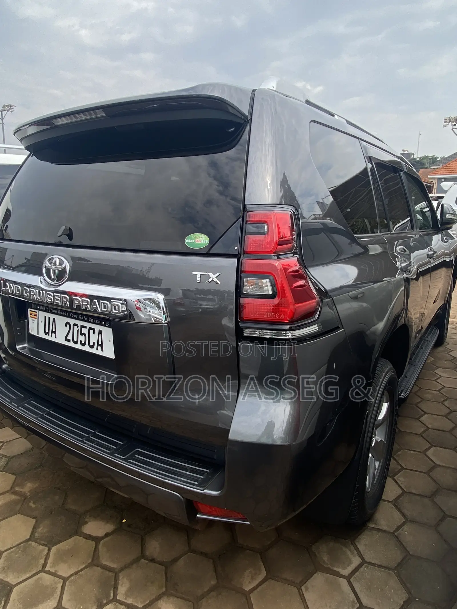 Toyota Land Cruiser Prado 2.8 2017 Gray
