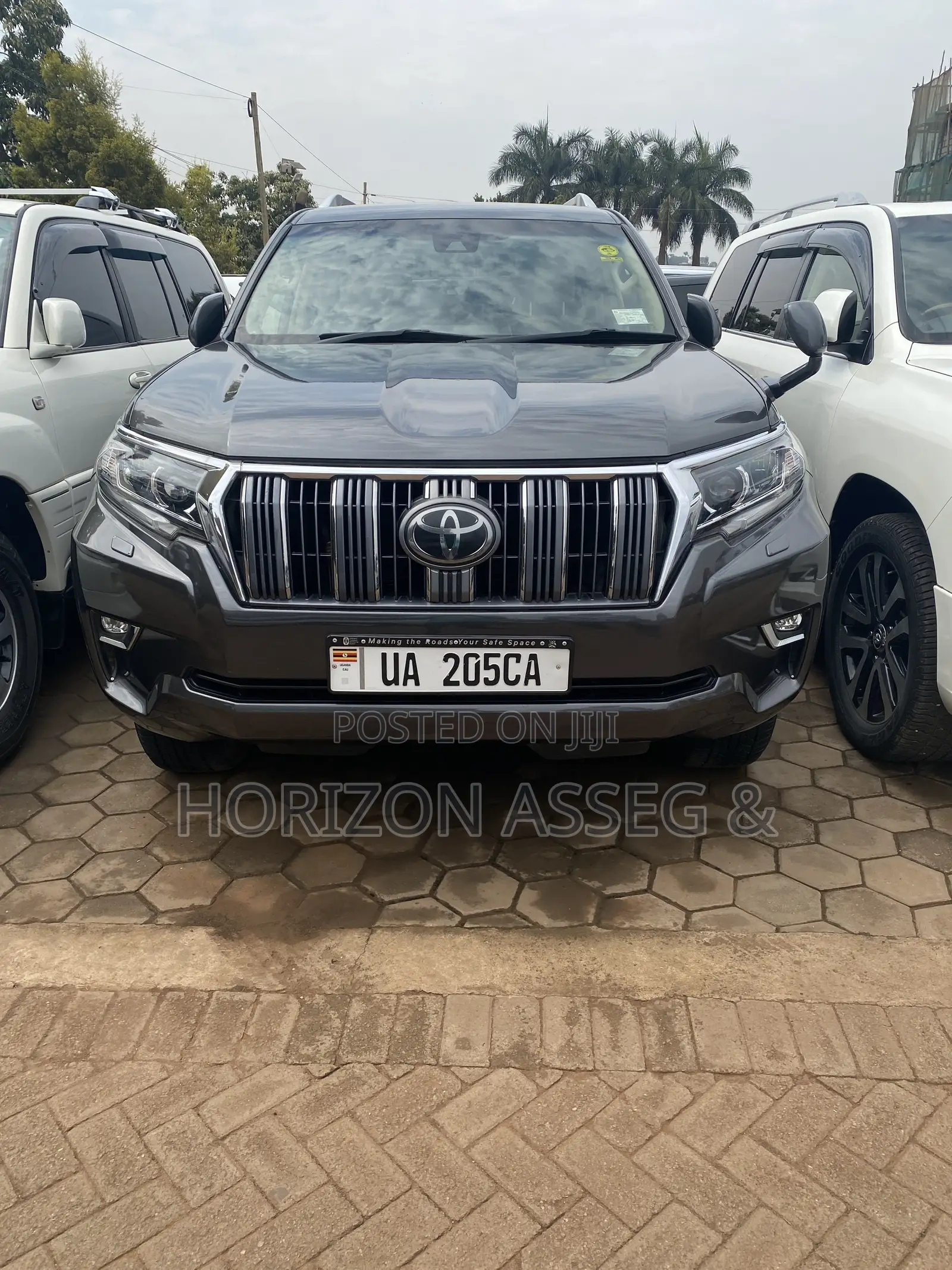Toyota Land Cruiser Prado 2.8 2017 Gray