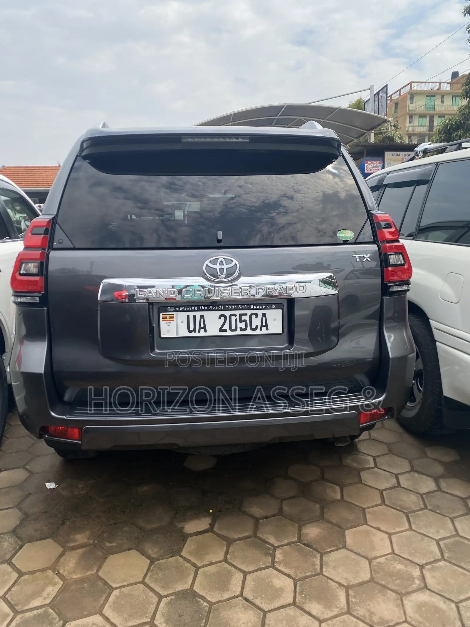Toyota Land Cruiser Prado 2.8 2017 Gray