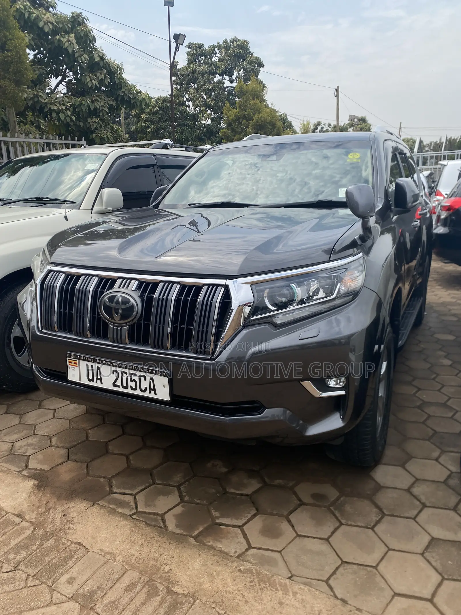 Toyota Land Cruiser Prado 2.8 2017 Gray