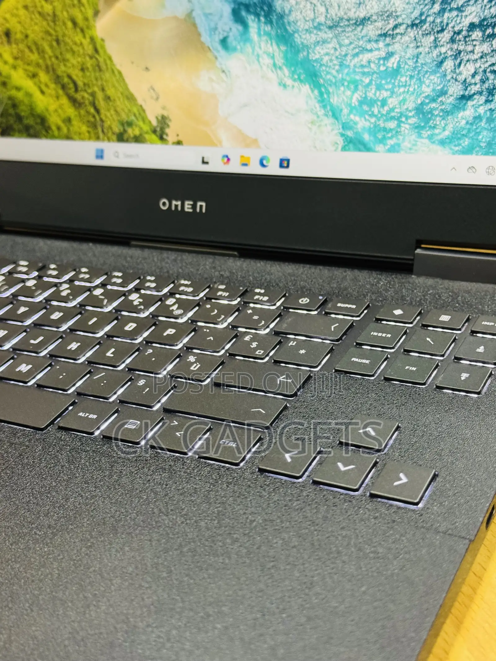 New Laptop HP Omen 15 16GB AMD Ryzen 5 SSD 512GB