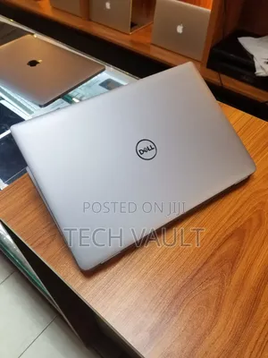 New Laptop Dell Latitude 5340 16GB Intel Core i5 SSD 256GB