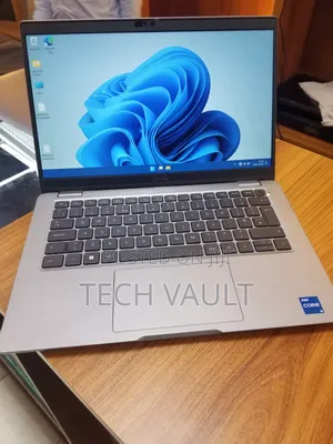 New Laptop Dell Latitude 5340 16GB Intel Core i5 SSD 256GB