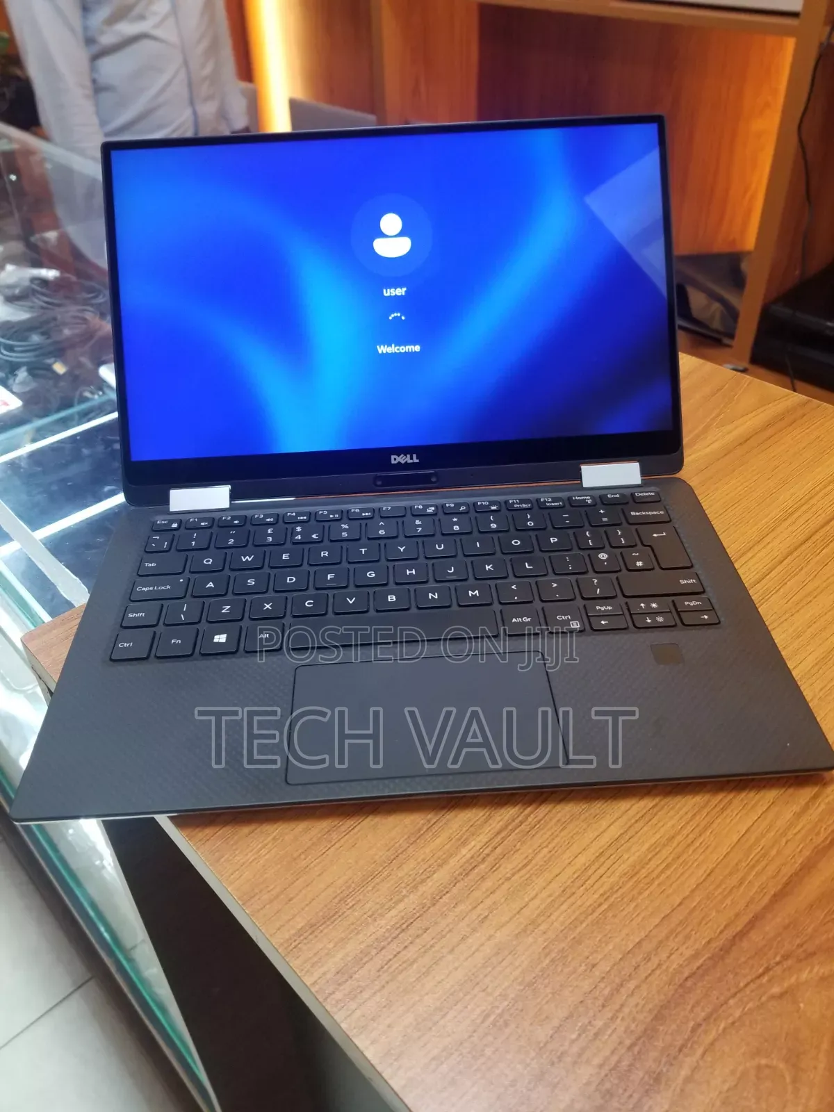New Laptop Dell XPS 13 9365 2-in-1 8GB Intel Core i7 SSD 512GB