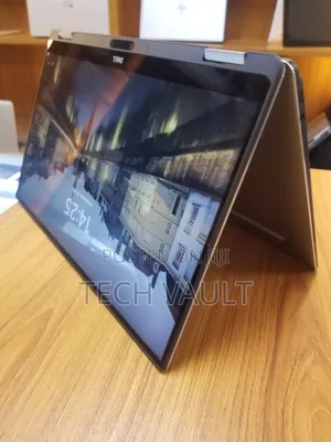 New Laptop Dell XPS 13 9365 2-in-1 8GB Intel Core i7 SSD 512GB