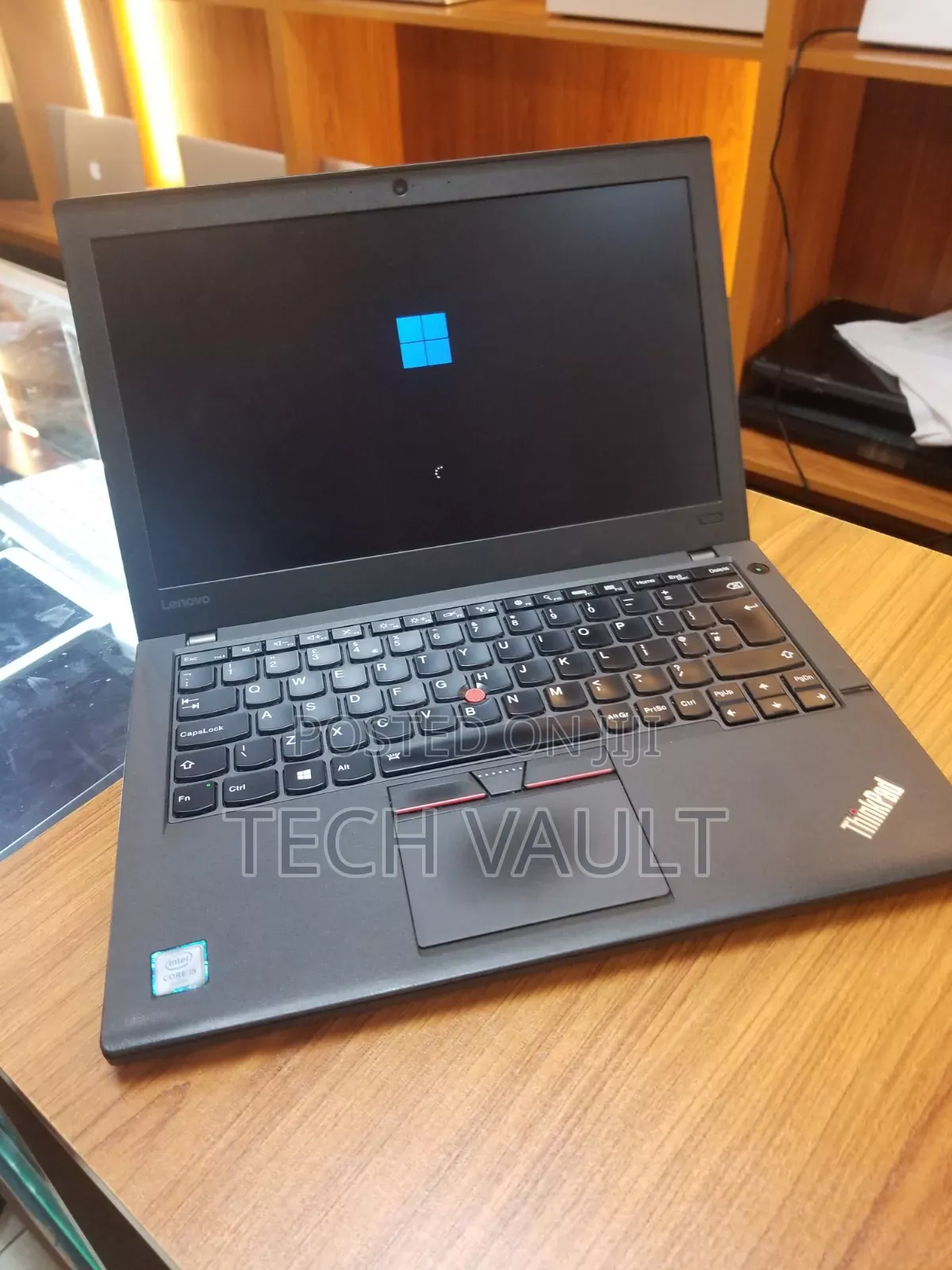 New Laptop Lenovo ThinkPad X260 8GB Intel Core i5 SSD 256GB