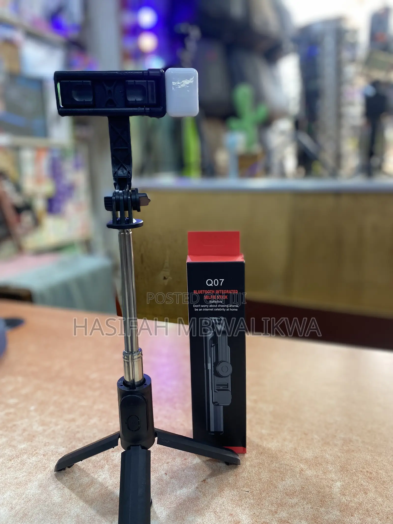 Bluetooth Selfie Stick