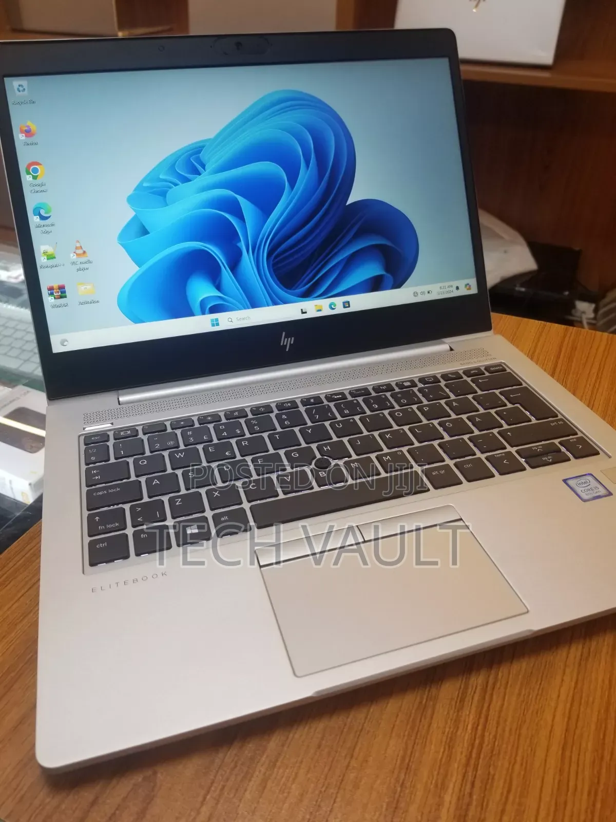 New Laptop HP EliteBook 830 G5 16GB Intel Core i5 SSD 256GB