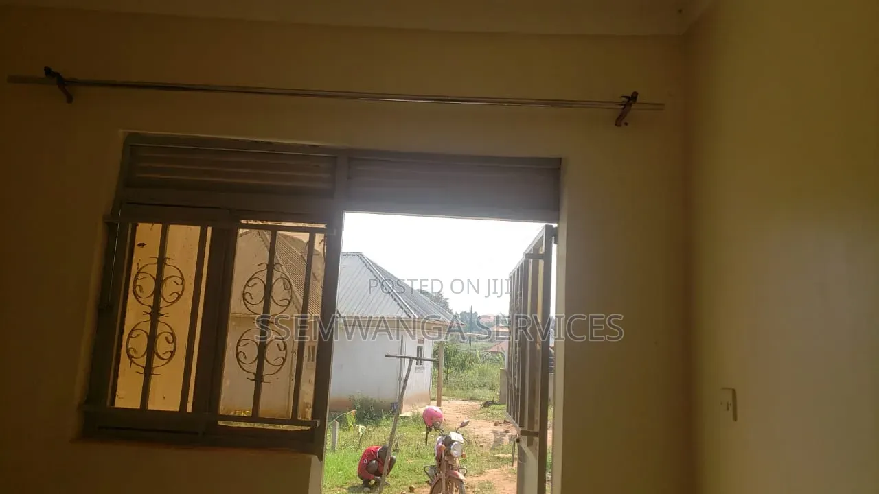 1bdrm Bedsitter in Matugga, Gombe for rent
