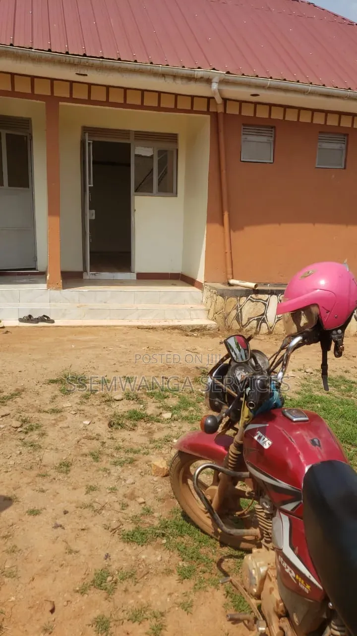 1bdrm Bedsitter in Matugga, Gombe for rent
