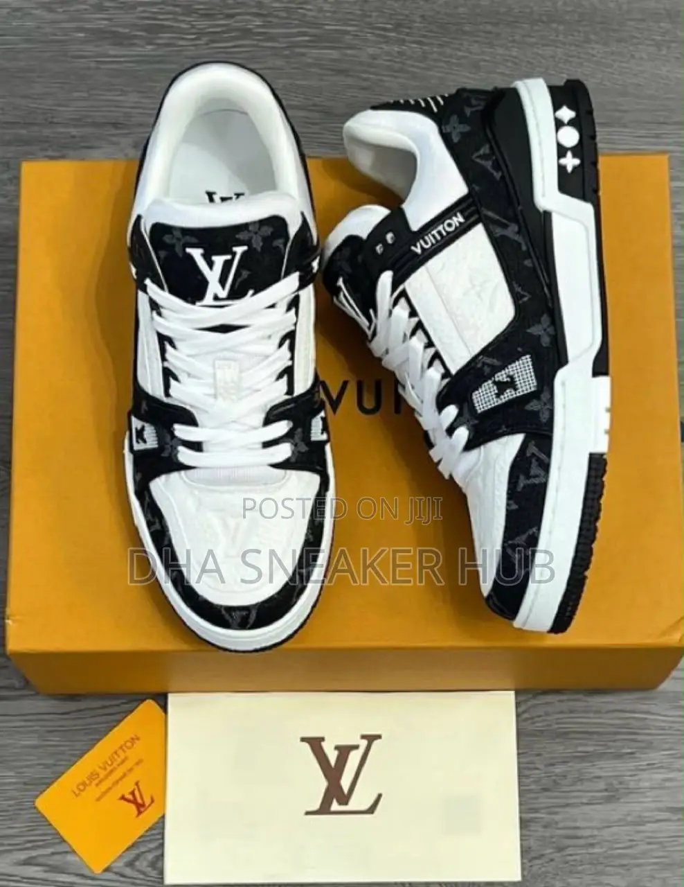 Louis Vuitton Premium Sneakers