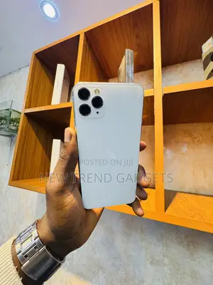 Apple iPhone 11 Pro Max 64 GB White