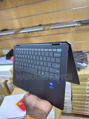New Laptop HP OmniBook X Flip 14" 16GB Intel Core Ultra 7 SSD 1T