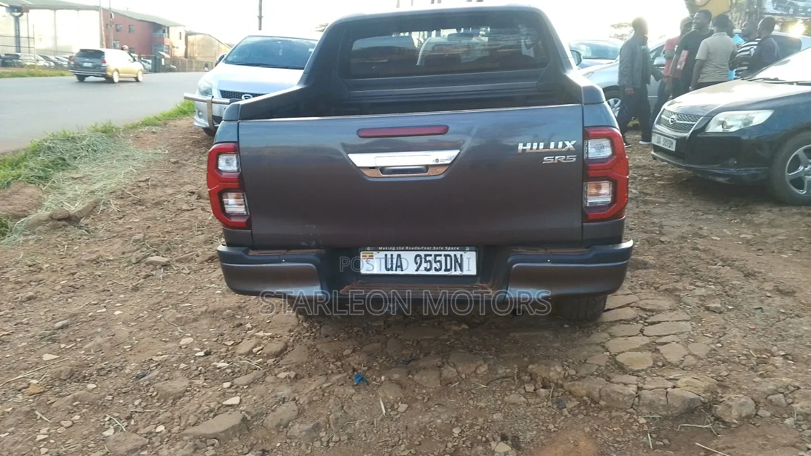 Toyota Hilux Revo Double Cab Deisel 2.8 AWD 2018 Gray