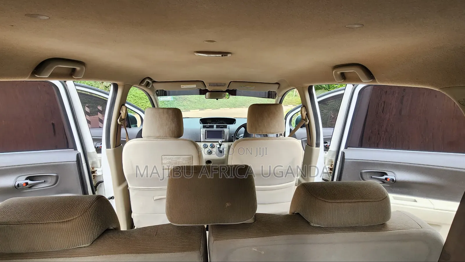 Toyota Passo Sette 2009 White
