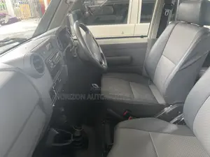 Toyota Land Cruiser 76 Series 2022 White