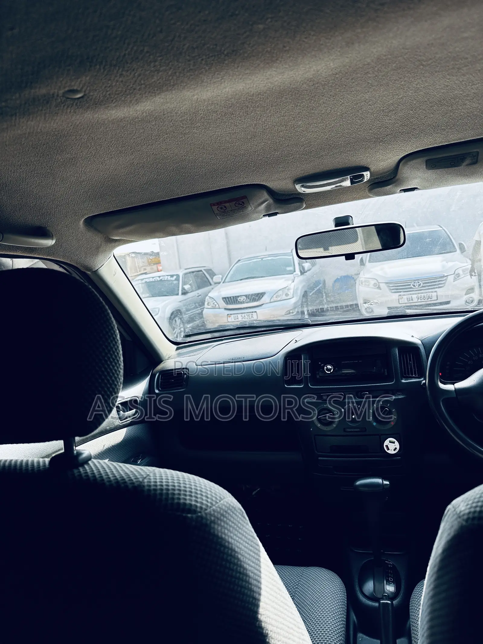 Toyota Succeed SV Premium 2014 Silver