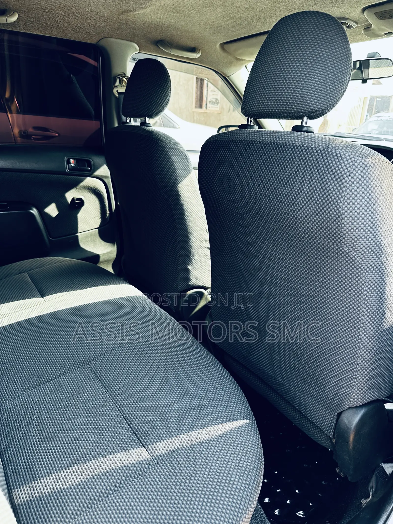 Toyota Succeed SV Premium 2014 Silver