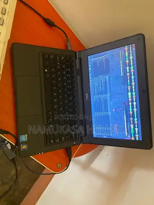 Laptop Dell Latitude 13 3380 4GB Intel Core i3 HDD 512GB