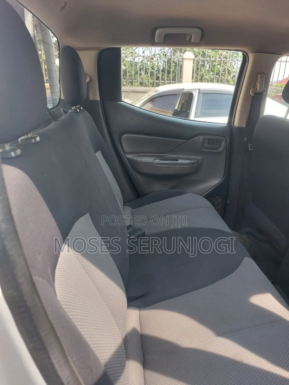 Mitsubishi L200 2015 Silver