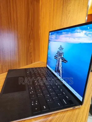 New Laptop Dell XPS 13 9310 16GB Intel Core i7 SSD 512GB