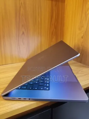 New Laptop Apple MacBook Pro 2023 M2 Pro 16GB Apple M1 SSD 512GB