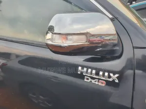Toyota Hilux 2012 Black
