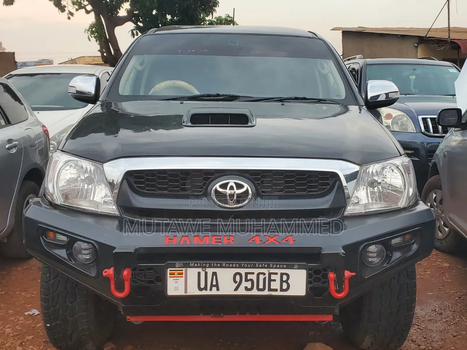 Toyota Hilux 2012 Black