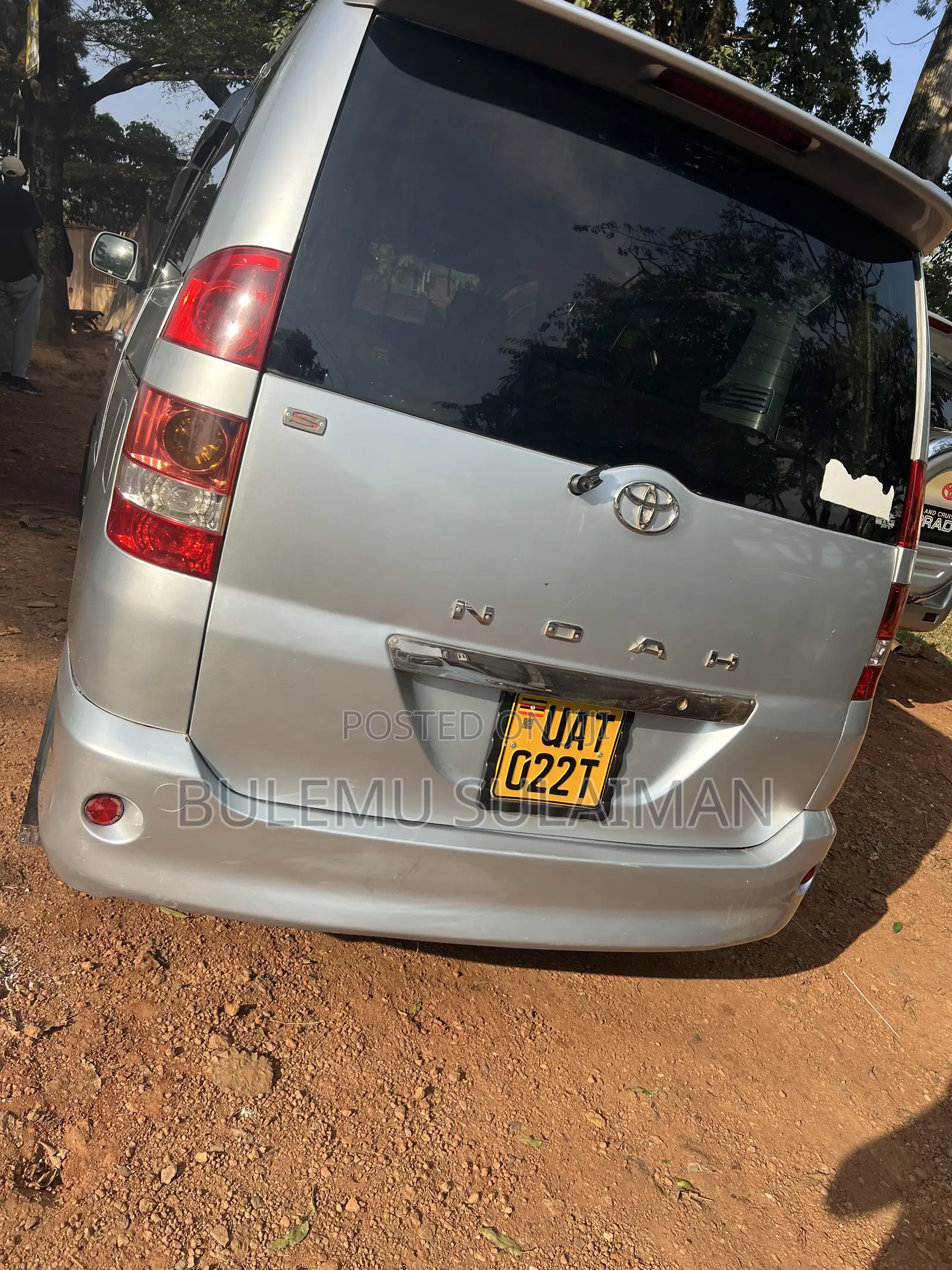 Toyota Noah 2.0 FWD (8 Seater) 2003 Silver