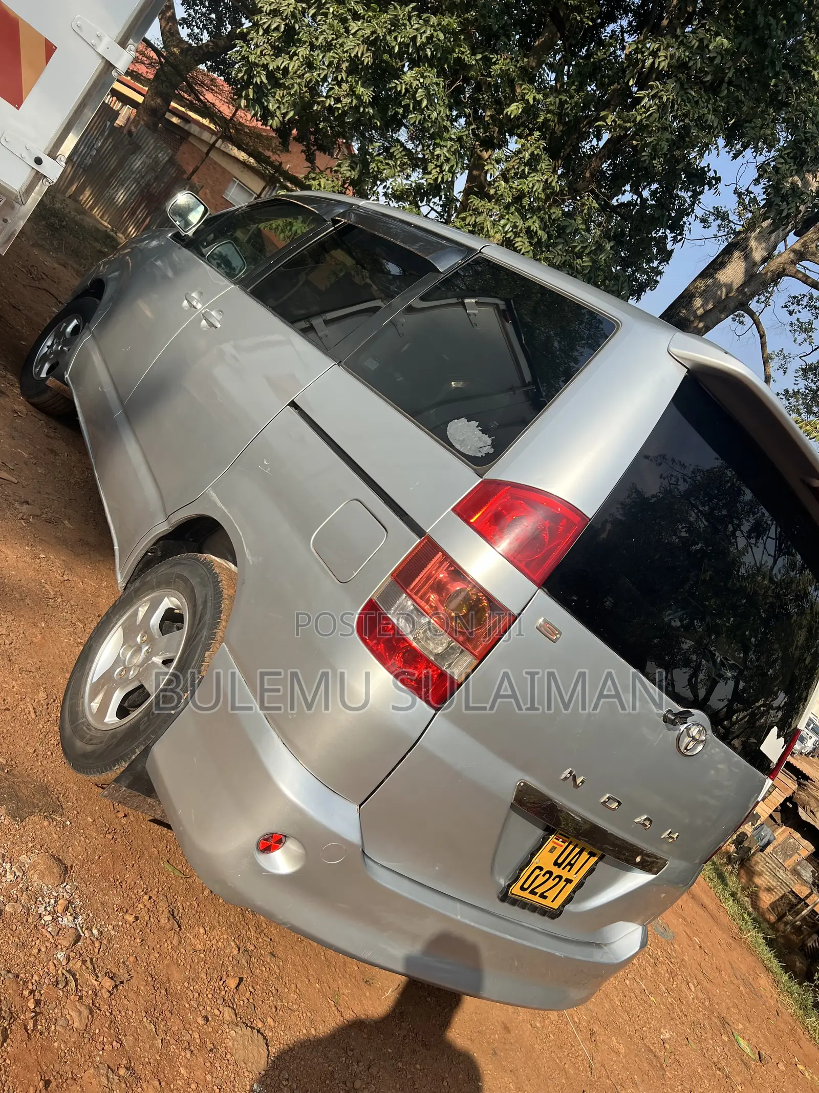 Toyota Noah 2.0 FWD (8 Seater) 2003 Silver