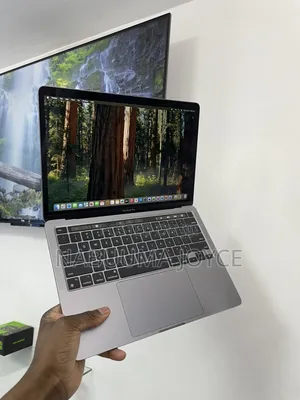 New Laptop Apple MacBook Pro 2021 M1 16GB Apple M1 Pro SSD 512GB