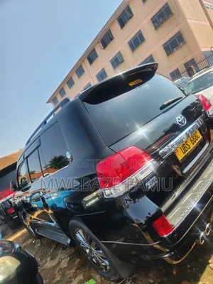 Toyota Land Cruiser 2015 Black
