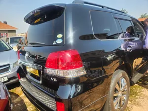 Toyota Land Cruiser 2015 Black