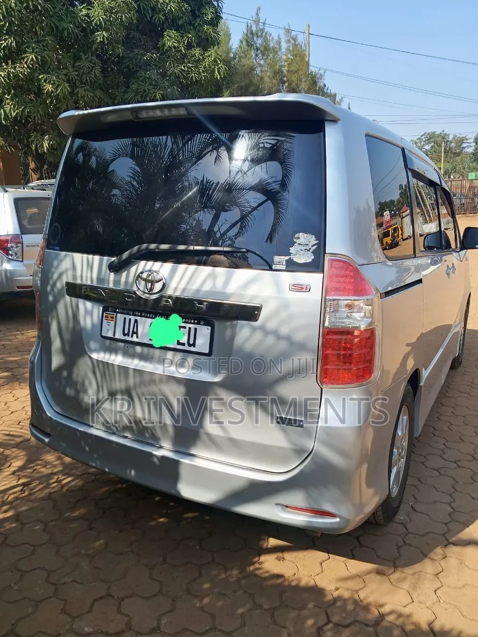 Toyota Noah 2008 Silver