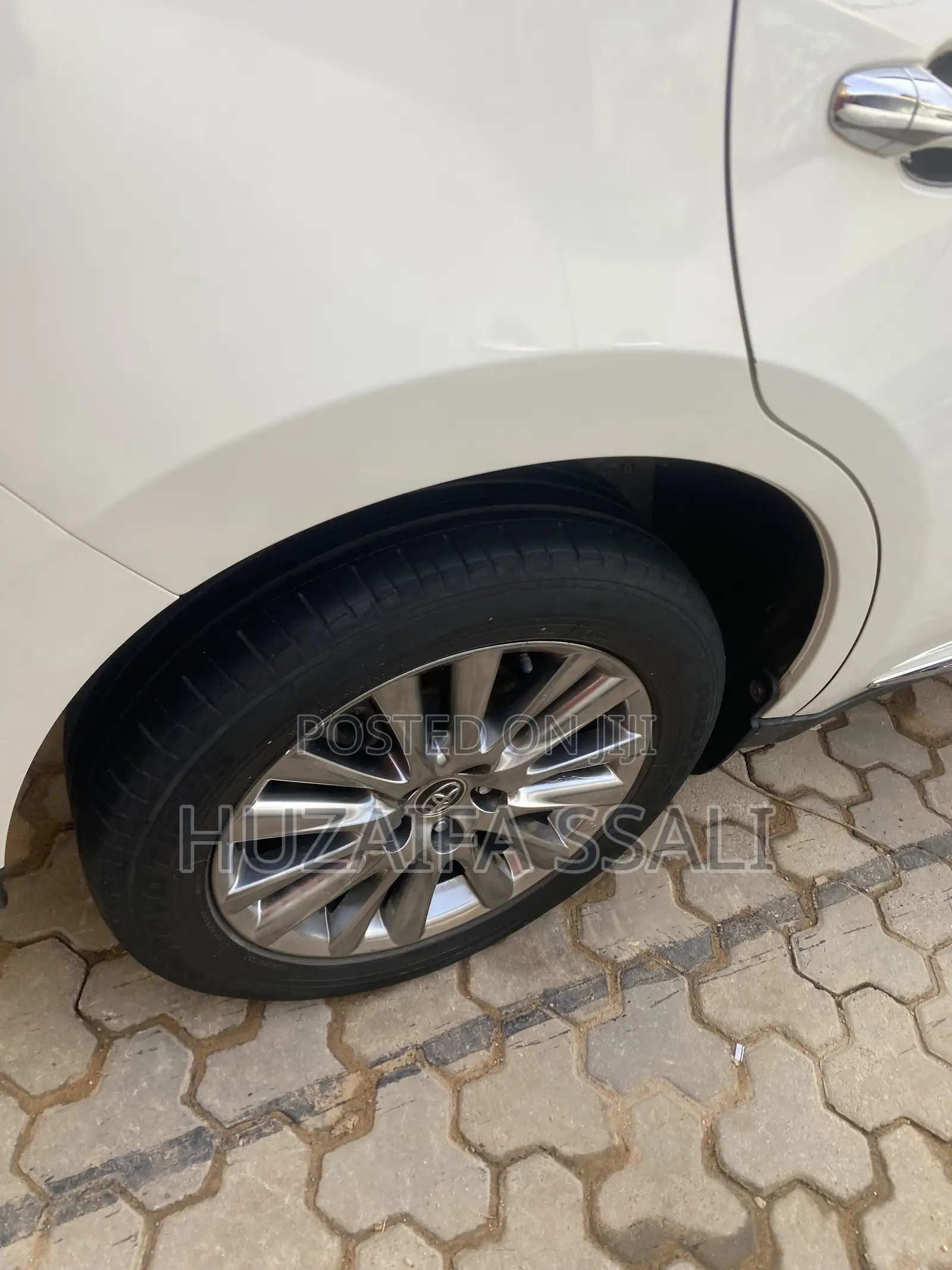 Toyota Harrier 2022 White