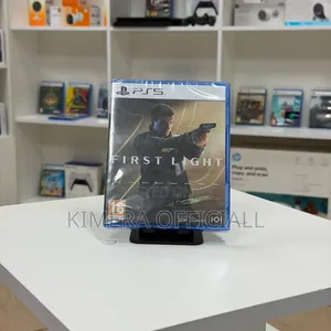 Oo7 First Light a James Bond Game. Brand New Cd