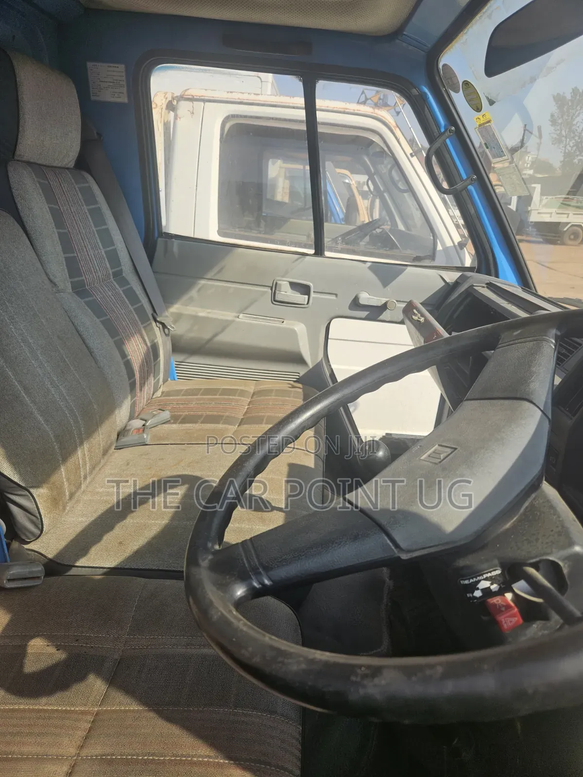 Isuzu Elf Truck Blue