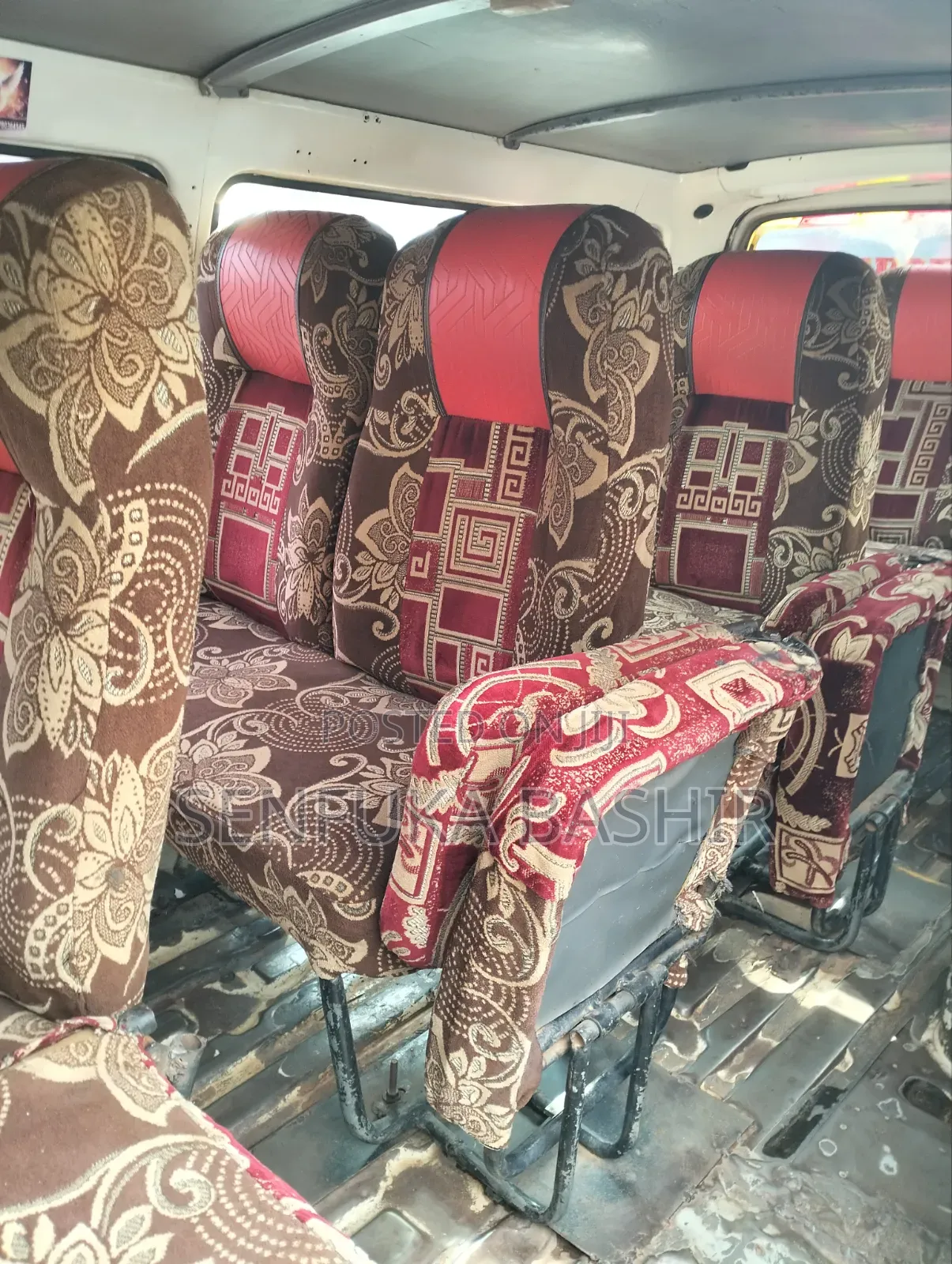Toyota HiAce 2001 White