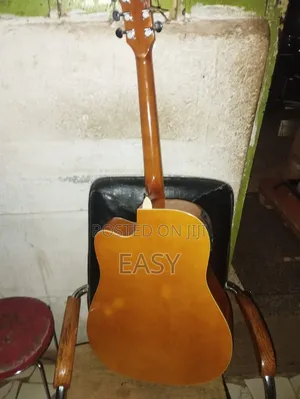 ACOUSTICS Guitar