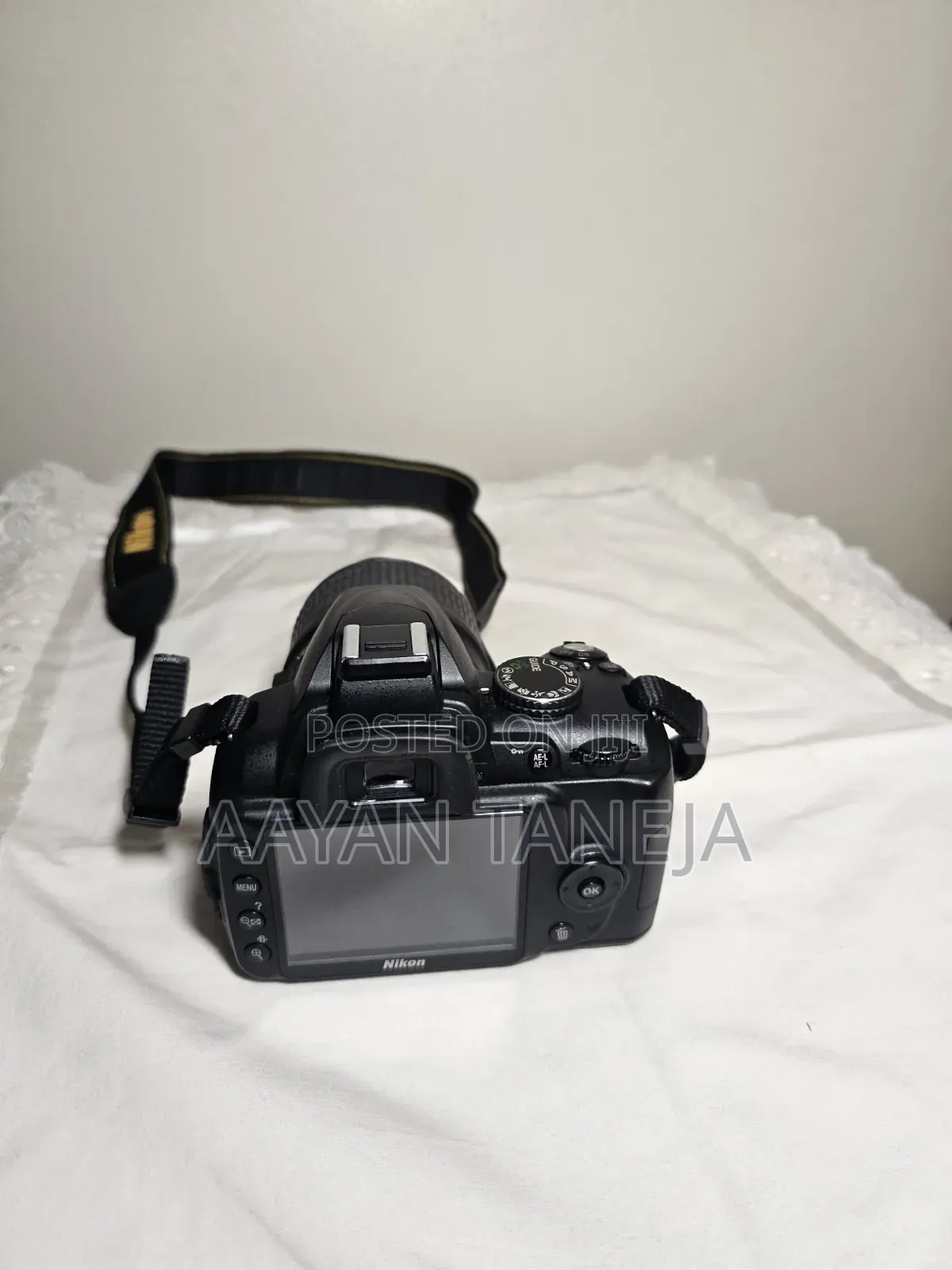 Nikon D3000 With 18-55mm Lens