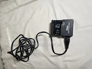 Nikon D3000 With 18-55mm Lens