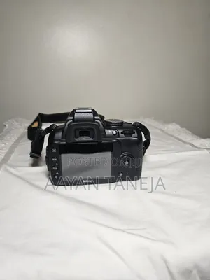 Nikon D3000 With 18-55mm Lens