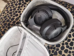JBL Tune 720Bt
