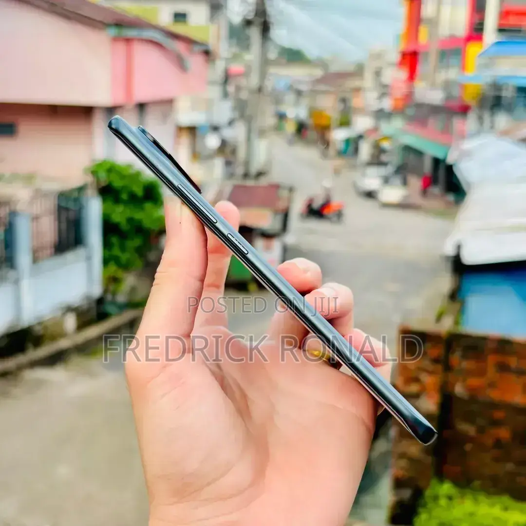 New Tecno Pova Slim 5G 256 GB Black
