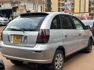 Toyota Nadia 2003 Silver