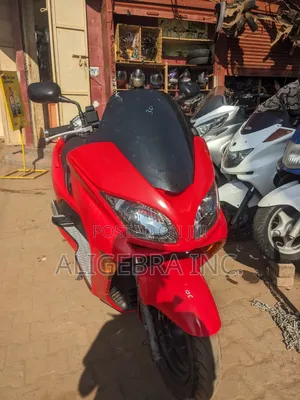 Honda Forza 2016 Red